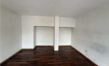 Av. Juan Manuel de Rosas 7395, 1° Piso, Depto 7