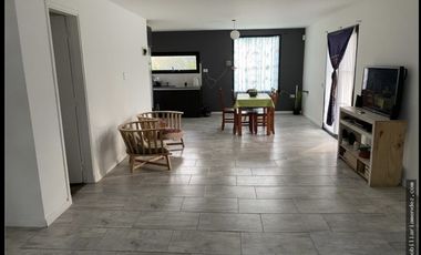 CASA 5 AMBIENTES. LA CALETA.