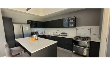 Imponente Casa en Barrio Pioneros- Febrero Temporada 2026