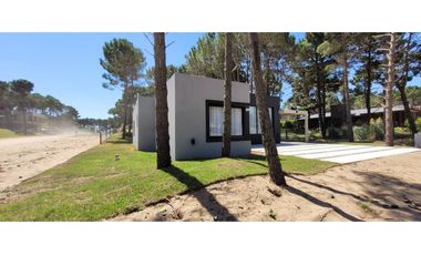 Imponente Casa en Barrio Pioneros- Febrero Temporada 2026