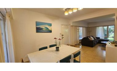 VENTA/ALQUILER - Chalet 4 amb, con piscina - Zona Bosque P.Ramos