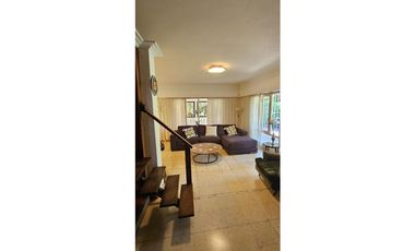 VENTA/ALQUILER - Chalet 4 amb, con piscina - Zona Bosque P.Ramos