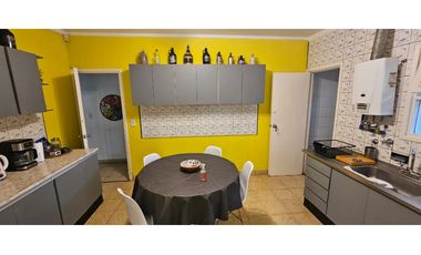 VENTA/ALQUILER - Chalet 4 amb, con piscina - Zona Bosque P.Ramos