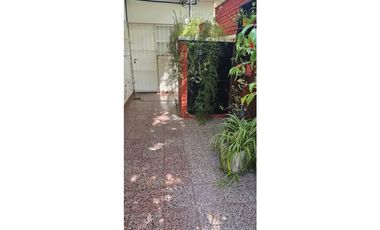 VENTA/ALQUILER - Chalet 4 amb, con piscina - Zona Bosque P.Ramos