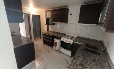 ALQ - DPTO 3 DORM - 3 BAÑOS - BALCON EXTERNO - BV CHACABUCO N° 400