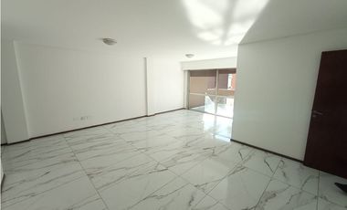 ALQ - DPTO 3 DORM - 3 BAÑOS - BALCON EXTERNO - BV CHACABUCO N° 400