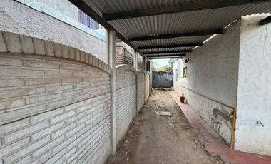 CASA EN VENTA PEREZ DOS DORMITORIOS PATIO COCHERA