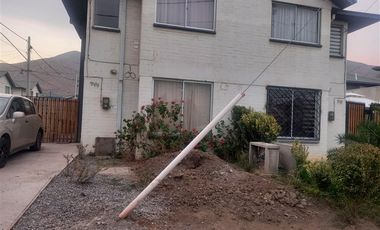 Casa en Arriendo en Camino Las Flores con Larapinta Poniente