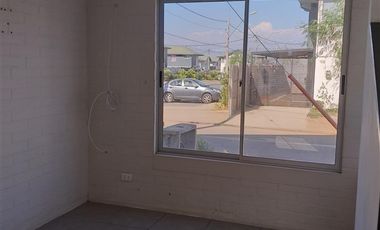 Casa en Arriendo en Camino Las Flores con Larapinta Poniente