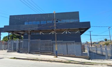 Local Comercial en Arriendo en Variante Carlos Ibáñez, Achupallas