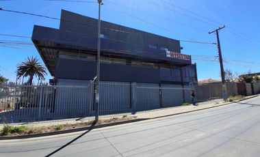 Local Comercial en Arriendo en Variante Carlos Ibáñez, Achupallas