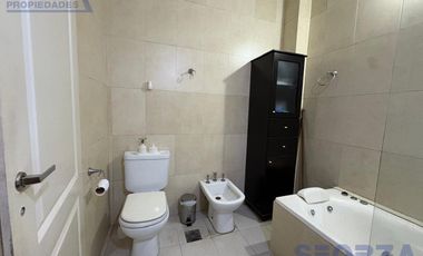 Venta de Casa 5 ambientes con pileta en Los Polvorines Apta Credito