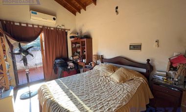 Venta de Casa 5 ambientes con pileta en Los Polvorines Apta Credito