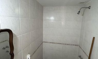 Venta de Casa 5 ambientes con pileta en Los Polvorines Apta Credito