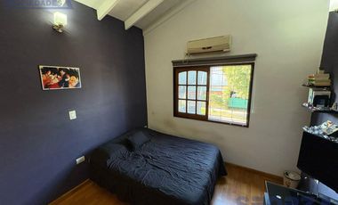 Venta de Casa 5 ambientes con pileta en Los Polvorines Apta Credito