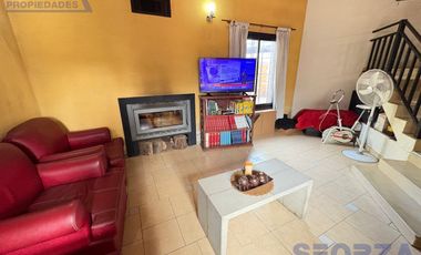 Venta de Casa 5 ambientes con pileta en Los Polvorines Apta Credito