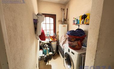 Venta de Casa 5 ambientes con pileta en Los Polvorines Apta Credito