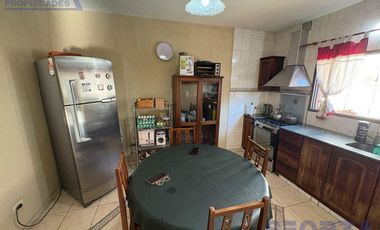 Venta de Casa 5 ambientes con pileta en Los Polvorines Apta Credito