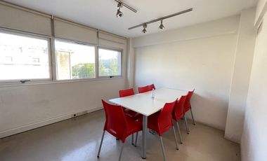 RETASADA!!!!!!!IMPECABLE Oficina Centro Uruguay Norte excelente imagen corporativa.