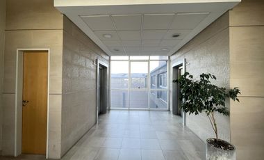 RETASADA!!!!!!!IMPECABLE Oficina Centro Uruguay Norte excelente imagen corporativa.