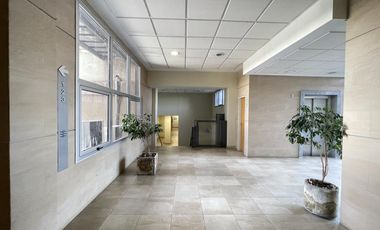 RETASADA!!!!!!!IMPECABLE Oficina Centro Uruguay Norte excelente imagen corporativa.