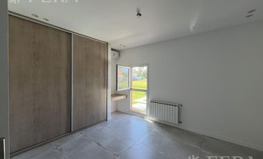 Alquiler de Casa 4 ambientes con piscina en Greenville Polo and Resort - Hudson