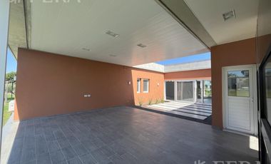 Alquiler de Casa 4 ambientes con piscina en Greenville Polo and Resort - Hudson