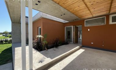 Alquiler de Casa 4 ambientes con piscina en Greenville Polo and Resort - Hudson