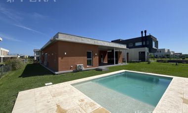 Alquiler de Casa 4 ambientes con piscina en Greenville Polo and Resort - Hudson