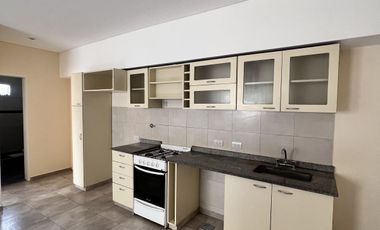 DEPARTAMENTO 2 AMBIENTES  CON TERRAZA  PROPIA