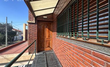 Venta de PH 3 ambientes con quincho en Bernal