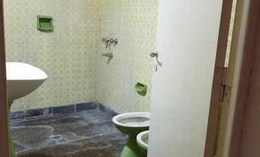 Alquilo casa de dos dormitorios