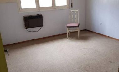 Alquilo casa de dos dormitorios