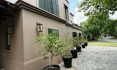 Alquiler Enero Casa 5 ambientes en La Alameda, Nordelta