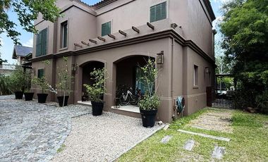 Alquiler Enero Casa 5 ambientes en La Alameda, Nordelta