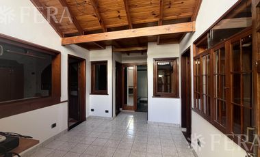 Alquiler de PH 3 ambientes con terraza en Villa Dominico