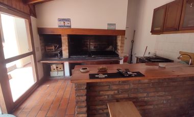 Casa en  VENTA -  4 dormitorios - Beccar