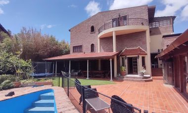 Casa en  VENTA -  4 dormitorios - Beccar