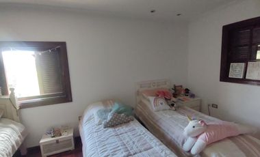 Casa en  VENTA -  4 dormitorios - Beccar