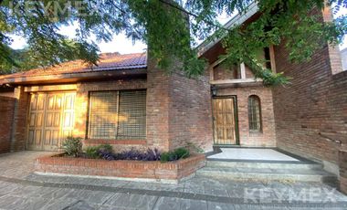 Casa tipo Chalet en Temperley Oeste