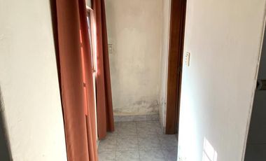 Venta de Casa 3 ambientes con jardín en Villa Domínico
