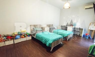 Moderno  PH 4 Ambientes con patio y terraza –  Excelente ubicación