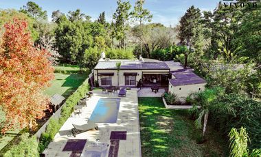 Casa Quinta en  venta en Loma Verde