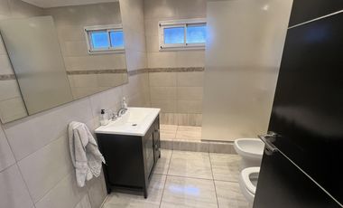 Casa en venta Cadaques (Funes Hills)