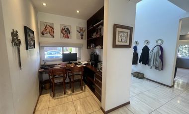 Casa en venta Cadaques (Funes Hills)