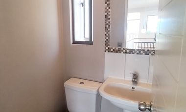 HERMOSA  CASA EN VENTA CON VISTA PANORÁMICA AL VALLE