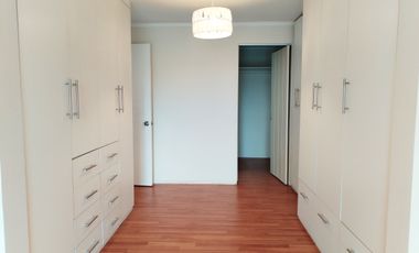 HERMOSA  CASA EN VENTA CON VISTA PANORÁMICA AL VALLE