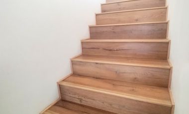 HERMOSA  CASA EN VENTA CON VISTA PANORÁMICA AL VALLE