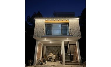 CABAÑA RÚSTICA NUEVA EN VENTA EN MAZAMITLA | VISTA AL BOSQUE