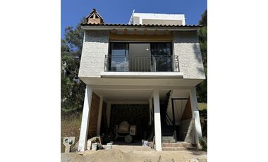 CABAÑA RÚSTICA NUEVA EN VENTA EN MAZAMITLA | VISTA AL BOSQUE
